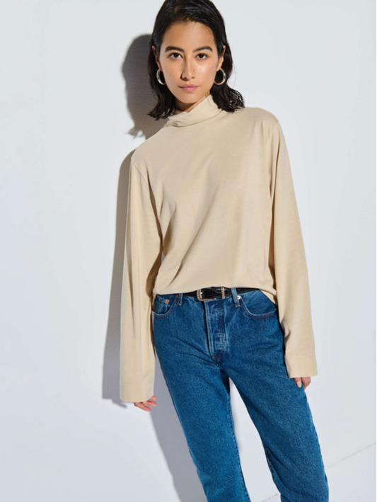 NEO MOCK NECK T-SHIRT