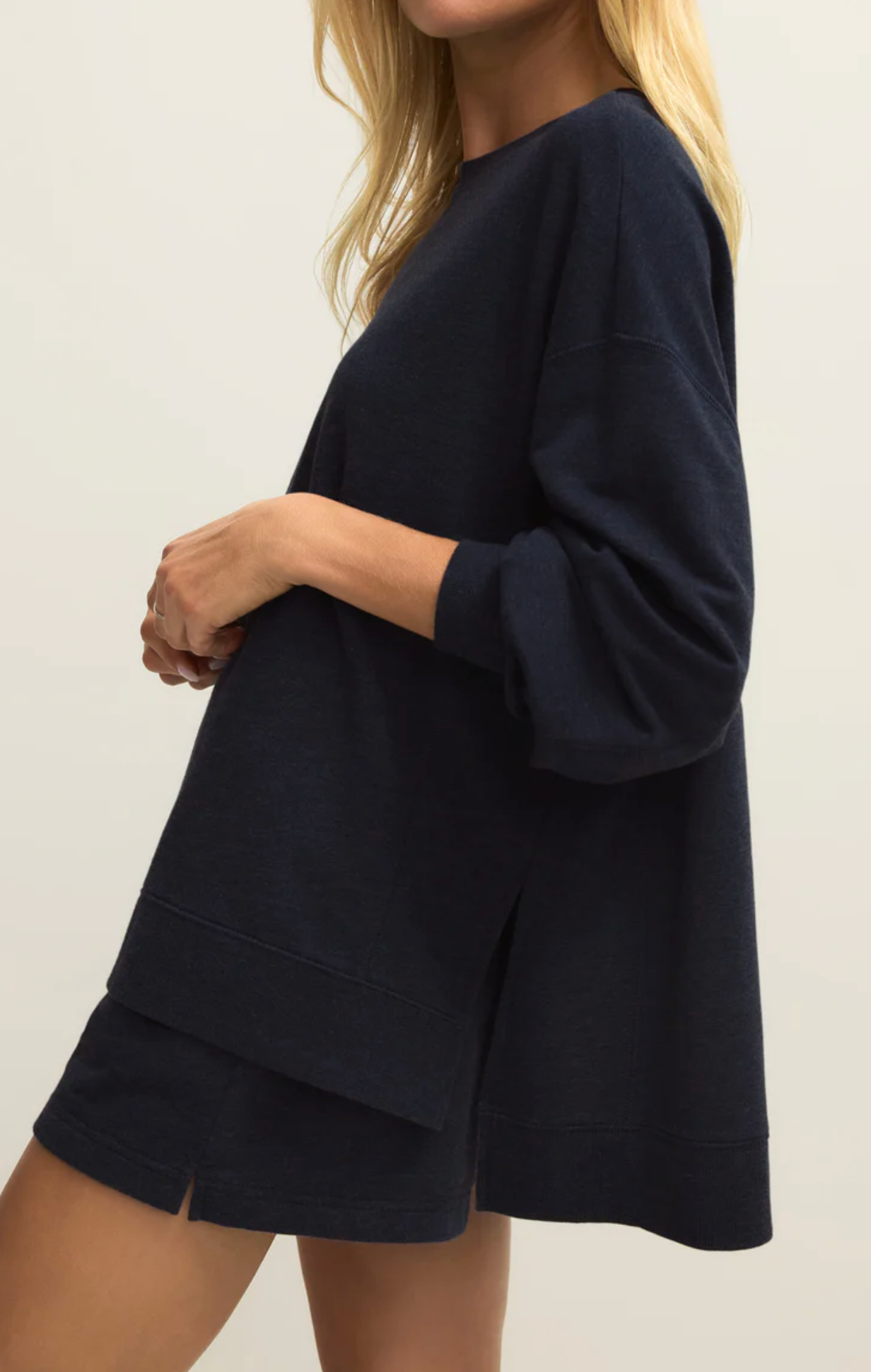 MODERN WEEKENDER SWEATSHIRT