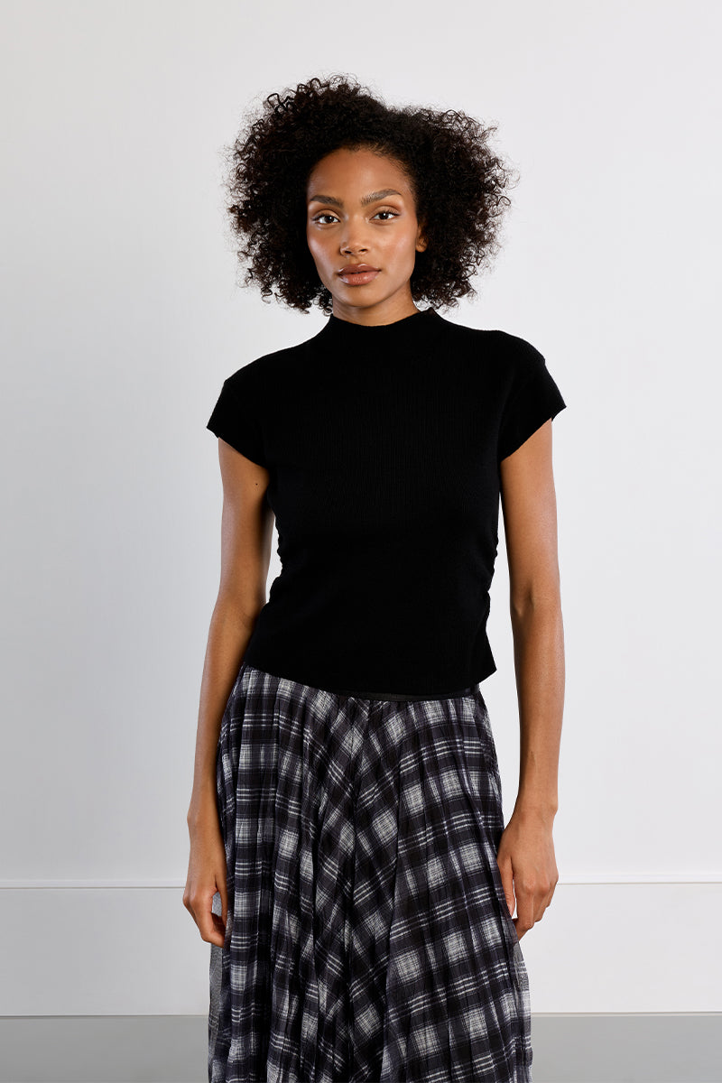 YOUNG LADIES KNITTED SWEATER
