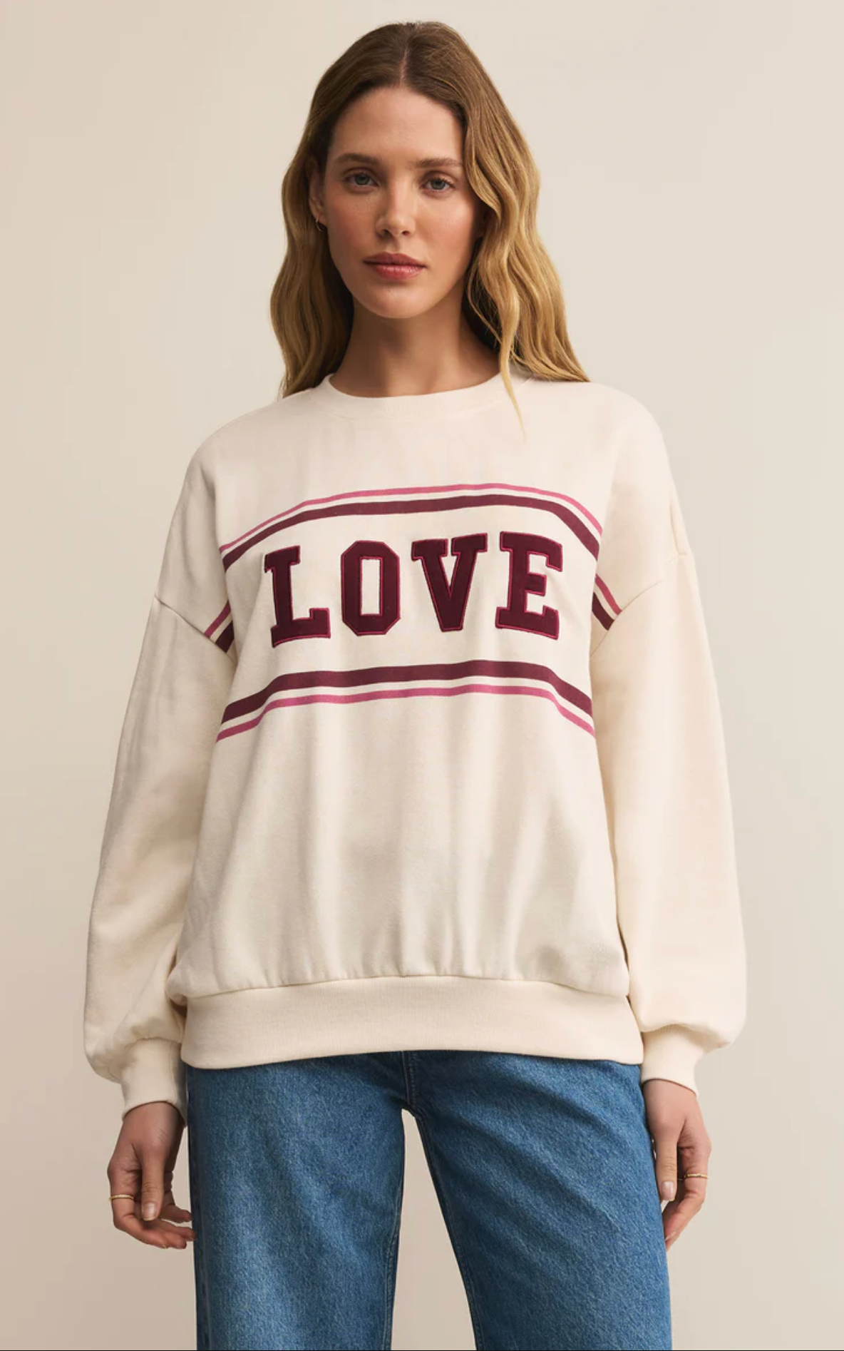 OVERSIZED LOVE SWEATSHIRT