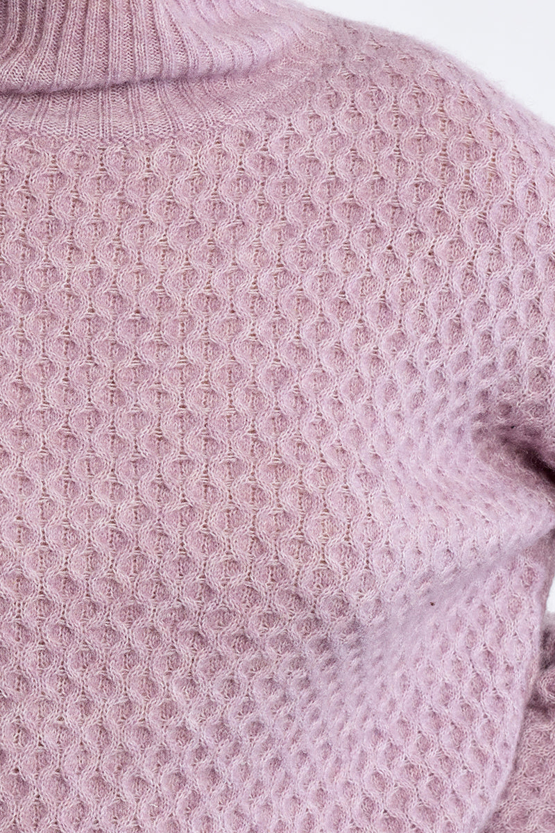 YOUNG LADIES KNITTED SWEATER
