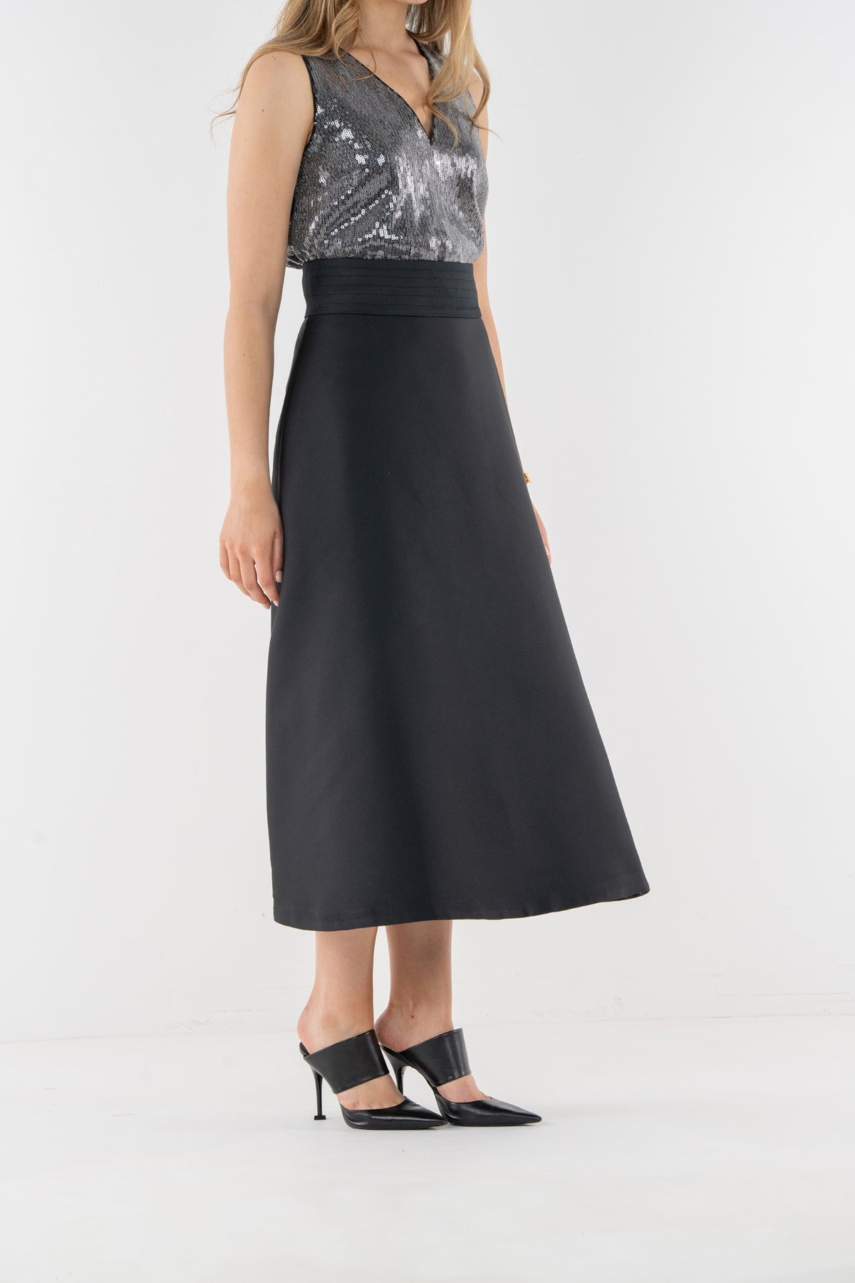 Sable Skirt - Black Tie