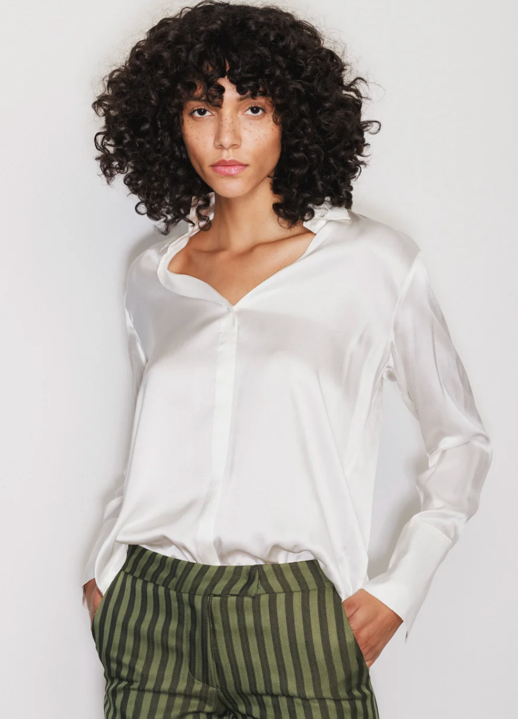DARIA FRENCH CUFF SILK BLOUSE