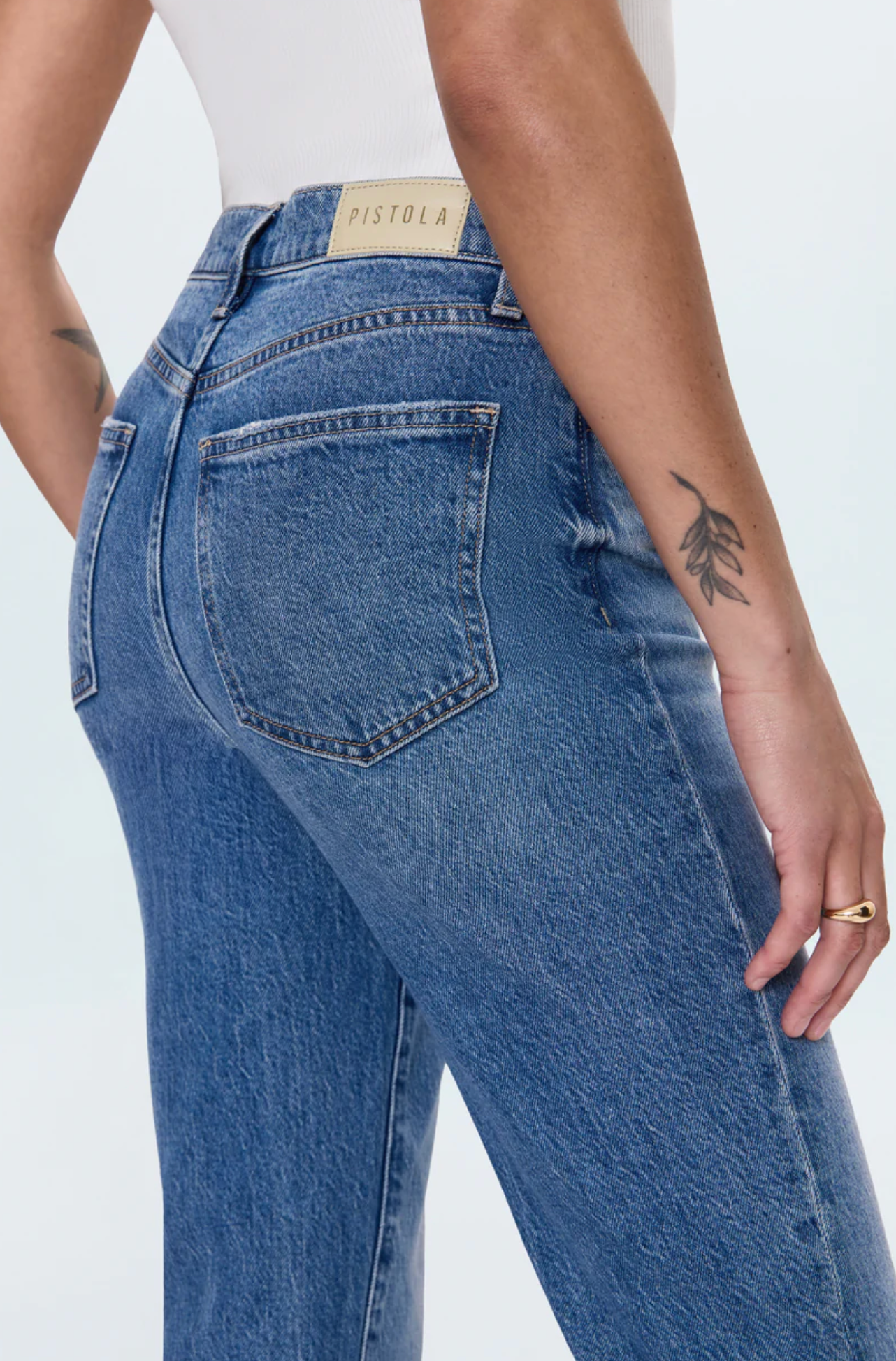 BRI HIGH RISE SLIM STRAIGHT JEAN