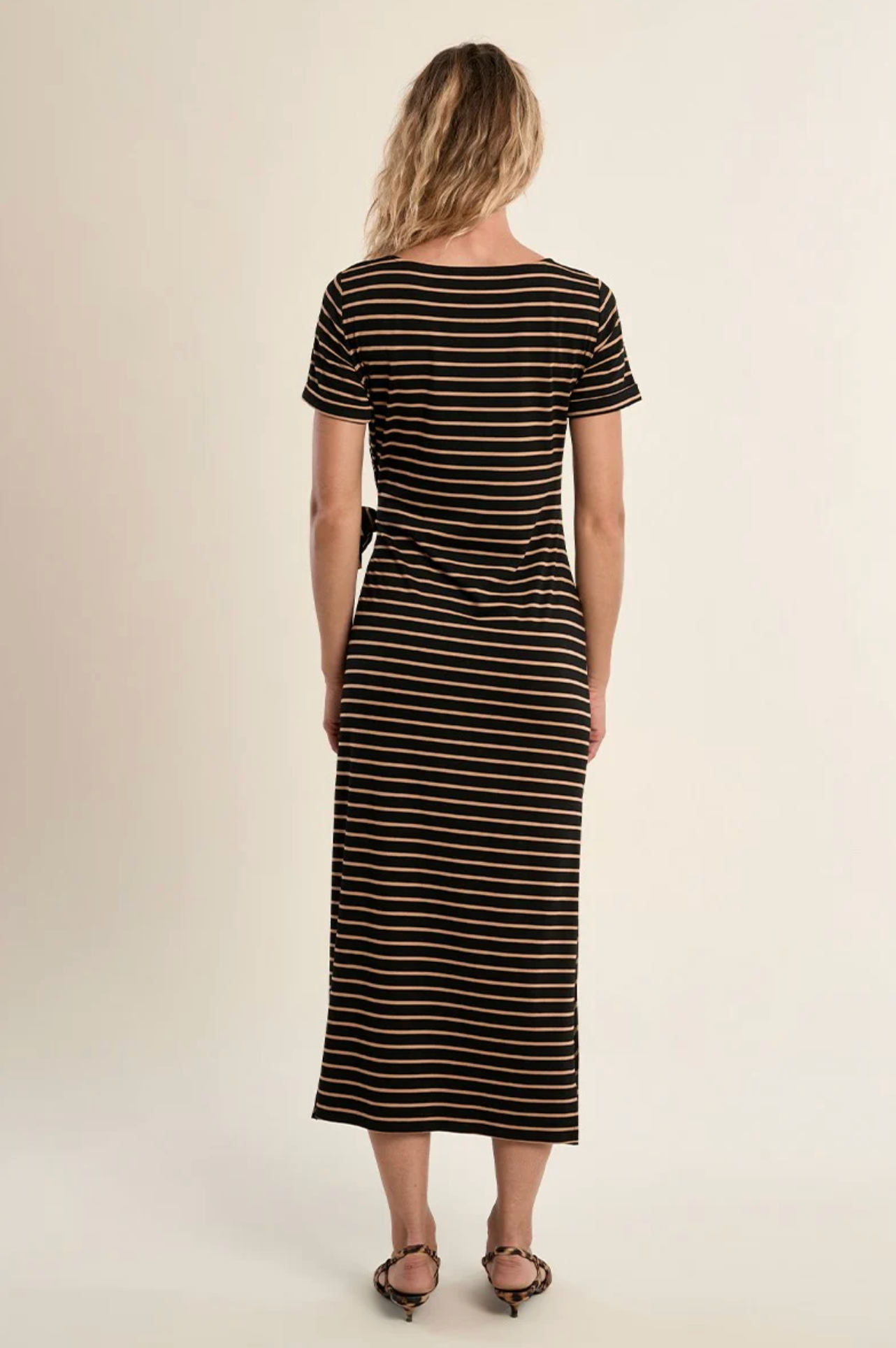 LADIES KNITTED DRESS WITH BOW