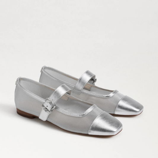 MIRANDA MARY JANE FLAT