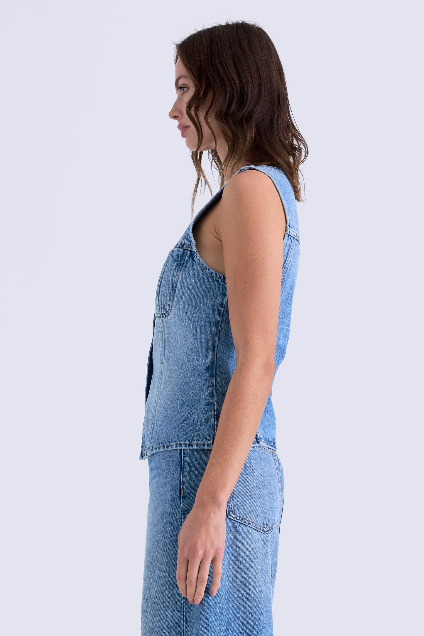 GIA VEST  FITTED COLLARLESS VEST